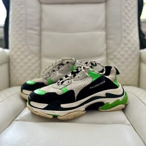Balenciaga Men's Green and Black Sneakers